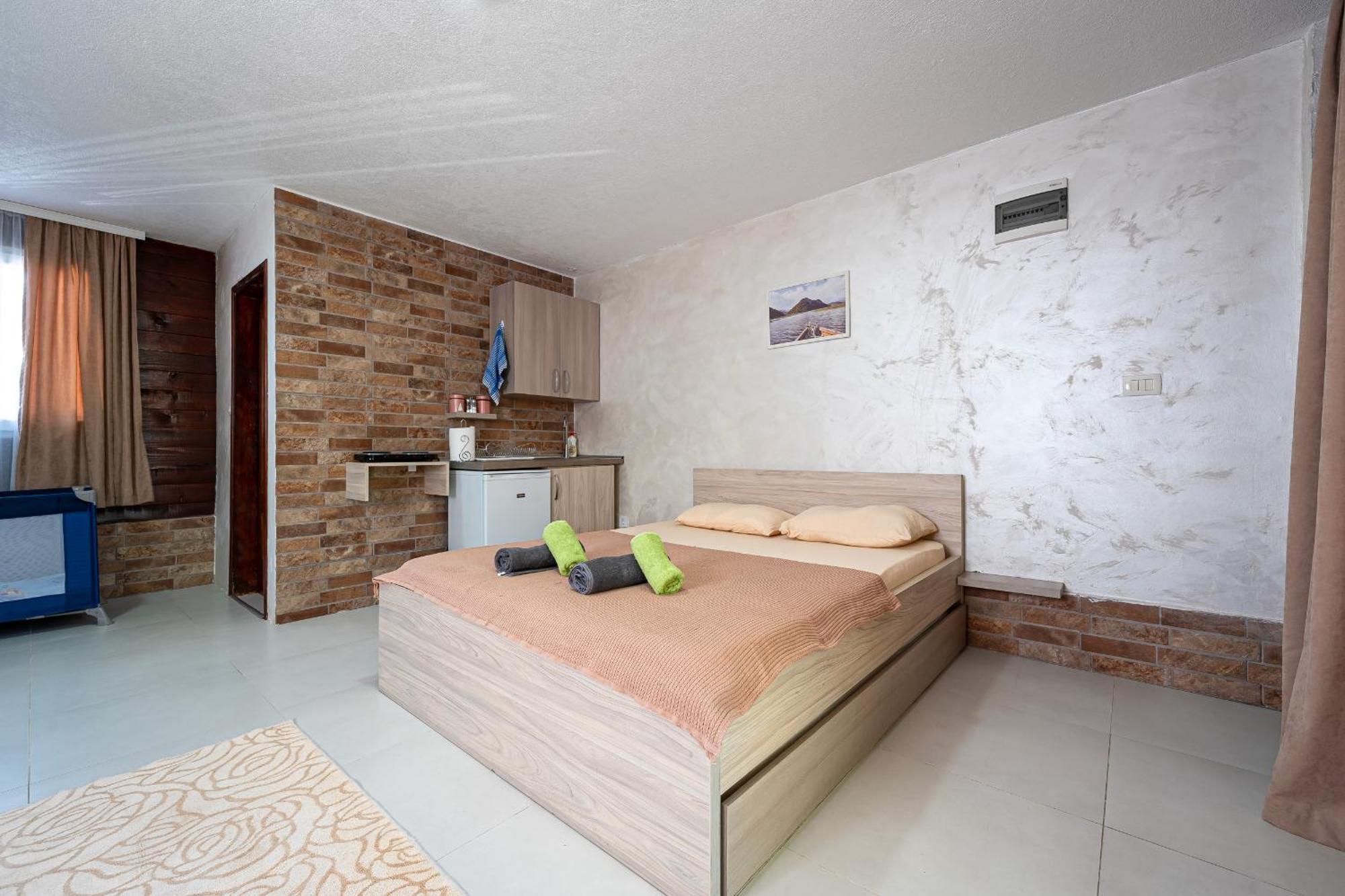 Apartments Obala Подгорица Екстериор снимка